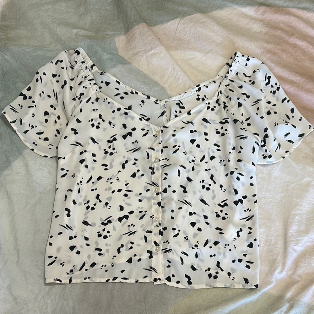 Stylish Black‎ and White Women's Top